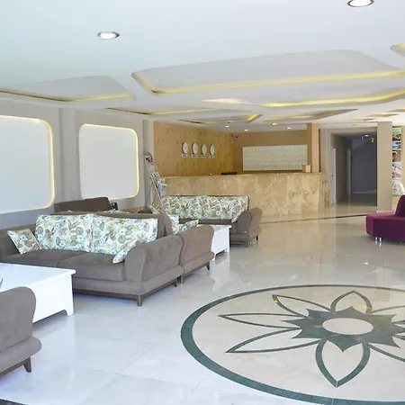 Hotel Grand Akca 4*